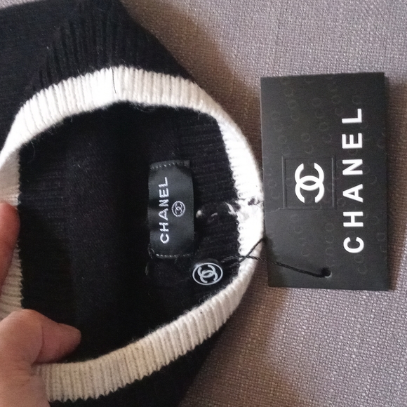 Chanel beanie - Picture 2 of 4